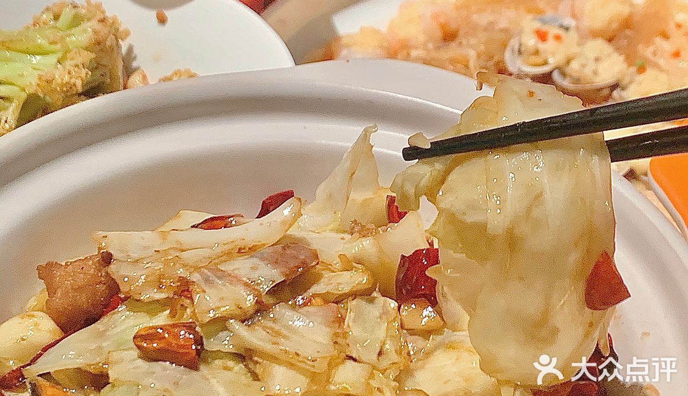 广州超🔥湘辣辣吃饭还送爱🐎仕