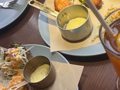 -卡普里披萨·牛扒·下午茶
