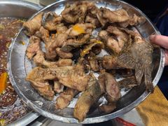 -肖肖酸萝卜鱼火锅(总店)