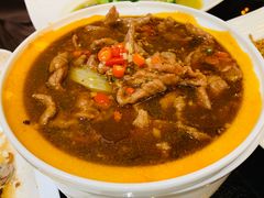水煮牛肉-玉兰苑一等茶餐厅
