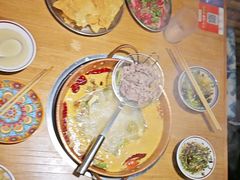 -洱火云南酸菜牛肉火锅(石景山当代商城店)