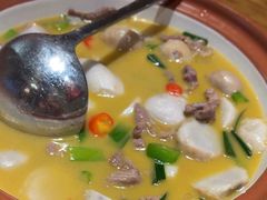 -头上红煨盐鸡·非遗院子餐厅