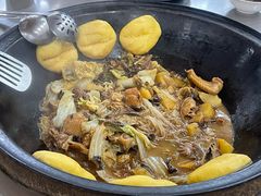 -粘豆包柴火铁锅炖