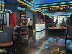 -屋有岛沉浸游戏旗舰店(中山公园店)