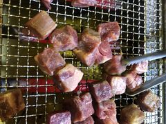 牛肉粒-马路牙子地桌烤肉(工体店)