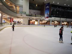 -冰纷万象滑冰场(深圳万象城店)