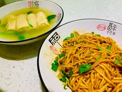 -牛吃草牛肉面(甬港南路店)