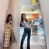 店里虽然人很多 但座位还是一直有的