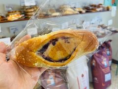 咸蛋黄紫薯包-雀食面包店(钟楼店)