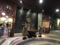 -泉城欧乐堡戏水湾艺术养生温泉