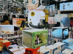 -泡泡玛特POPMART(侨福芳草地店)