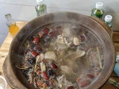 -威邵鸡煲(西华路总店)