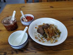 -牛八宝桂林米粉(八里庄店)