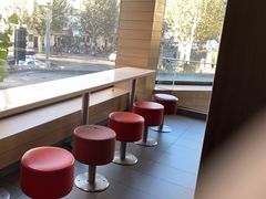-麦当劳(乳山路店)
