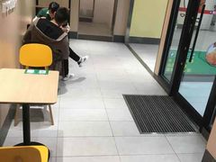 -德克士(香港街店)