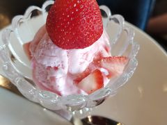 香草冰淇淋-WOLFGANG PUCK KITCHEN & BAR(迪士尼小镇店)