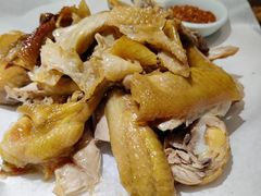 -头上红煨盐鸡·非遗院子餐厅
