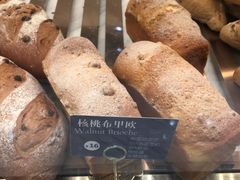 核桃布里欧-LE SAPHIR 莎菲尔菓子(和兴店)