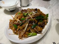 金牌干炒牛河-岭南真味·匠心粤菜(K11店)