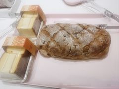 -好利来(上海长宁龙之梦店)