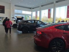 -TESLA 特斯拉(北京南四环中路特斯拉中心)