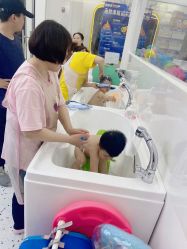 -熊小米专业儿童游泳馆