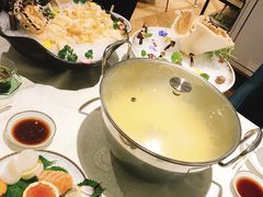 花胶鸡锅底-上房火鍋(新天地店)