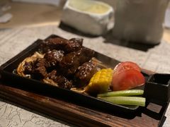 -穹六人间 people 6(岳阳路店)