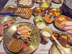 -草家酱蟹炭火烤肉店(珲春南路一店)