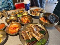 -草家酱蟹炭火烤肉店(珲春南路一店)