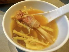 -佬太公海鸭·海鲜大排档(上海总店)
