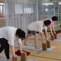 -爱尔乐美孕产瑜伽·普拉提