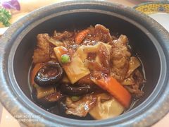 三鲜鱼肚煲-功德林(南京西路店)