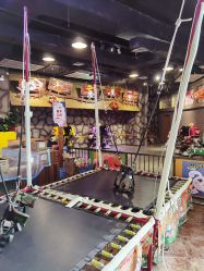 -莫莉幻想儿童乐园(三河燕郊永旺店)