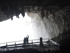 -百色大石围天坑群