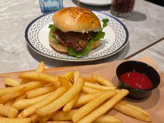 招牌秘制鸡腿堡-必胜客(城西银泰店)