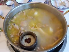 -朴小妹人参鸡汤火锅(长白山万达店)