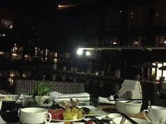 -三亚湾海居铂尔曼度假酒店