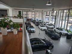 -上海星瀚奔驰4S店(红柳路店)