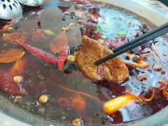 -王婆乔鲜鱼自助火锅(蜀汉路店)