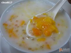 芒果椰汁西米露-芬芳甜品(同福路店)