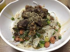 -阿阳牛腩腌面店
