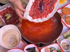 -毛辣果·贵州红酸汤牛肉火锅(西单店)