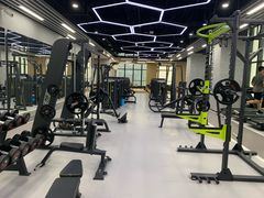 -跃动游泳健身俱乐部(新华传媒店)