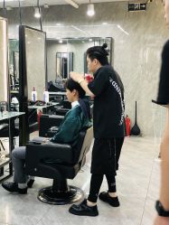 -Tipo Hair salon（明星）店