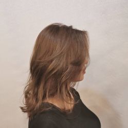 -镁连社·美联社