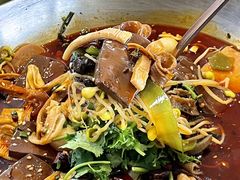 -川流不息·地道川菜·小龙虾(松东路店)