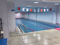 -小蓝鲸游泳培训基地(积水潭店)