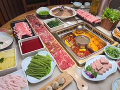 -巴渝瓦肆重庆鲜火锅(宝龙环湖店)