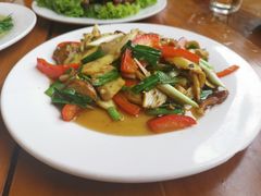 腊肉炒牛肝菌-翕庐小苑